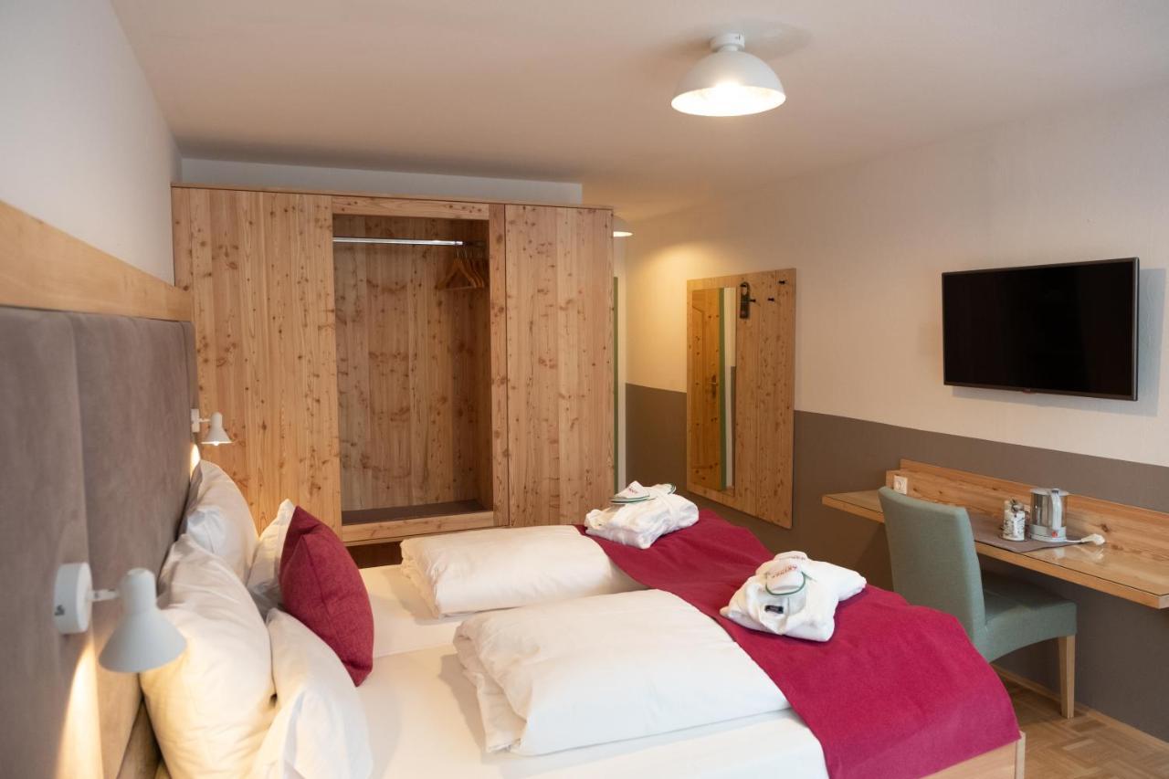Santner, Hotel Eugendorf Zewnętrze zdjęcie