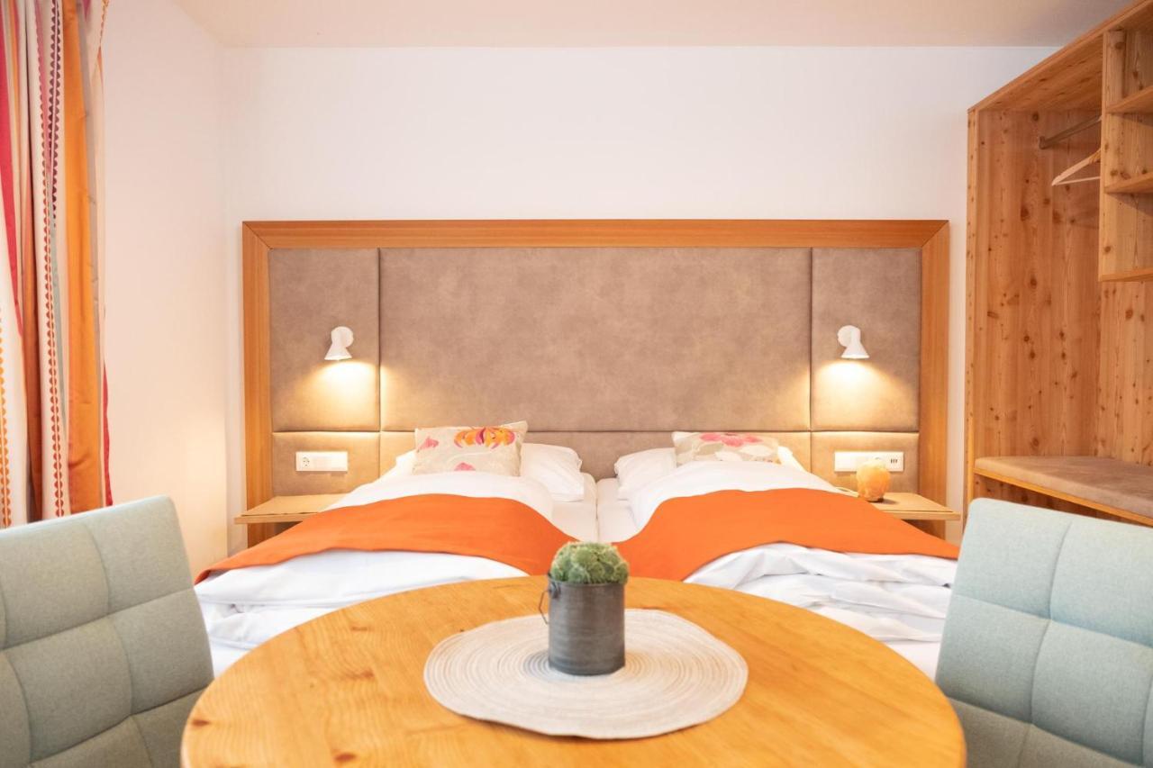 Santner, Hotel Eugendorf Zewnętrze zdjęcie