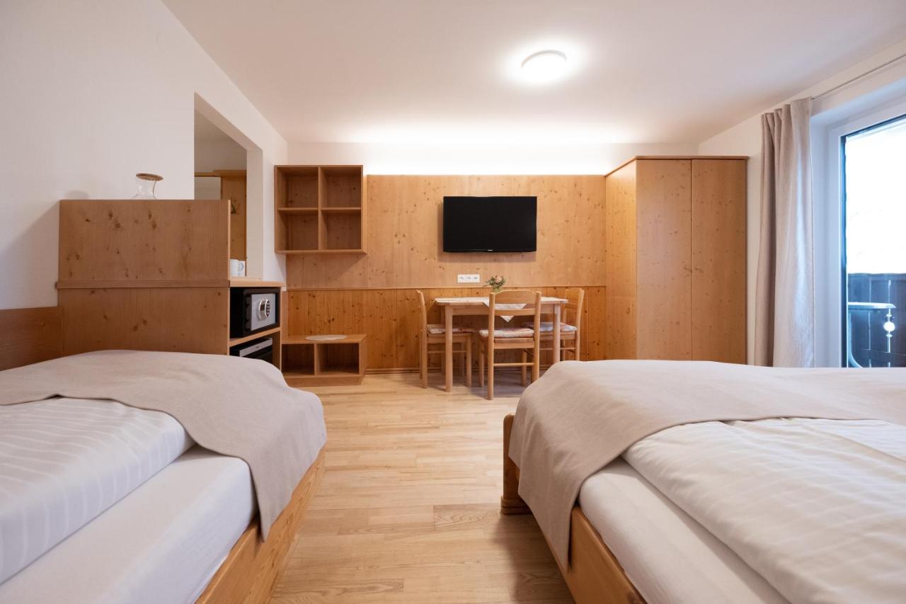 Santner, Hotel Eugendorf Zewnętrze zdjęcie
