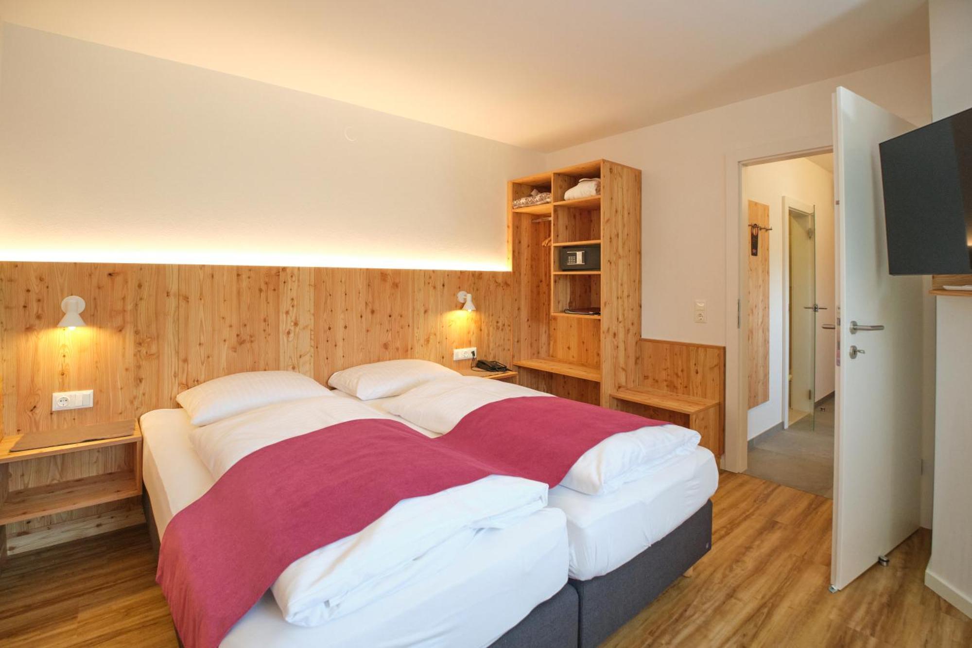 Santner, Hotel Eugendorf Zewnętrze zdjęcie